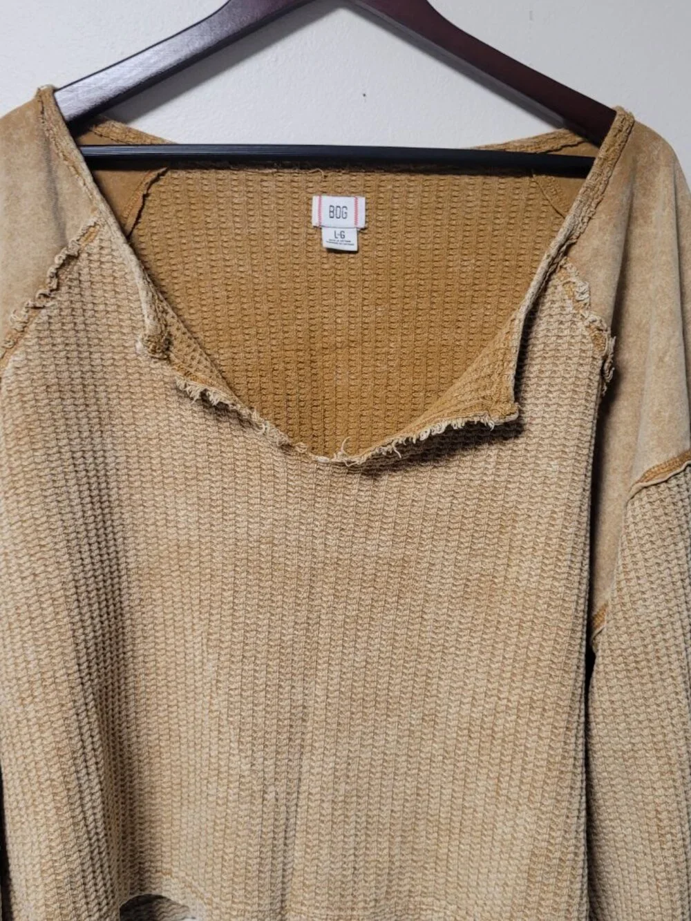 BDG Catskills Thermal Crop Top Y2K Grunge Distressed Raw Edge Waffle Tan L